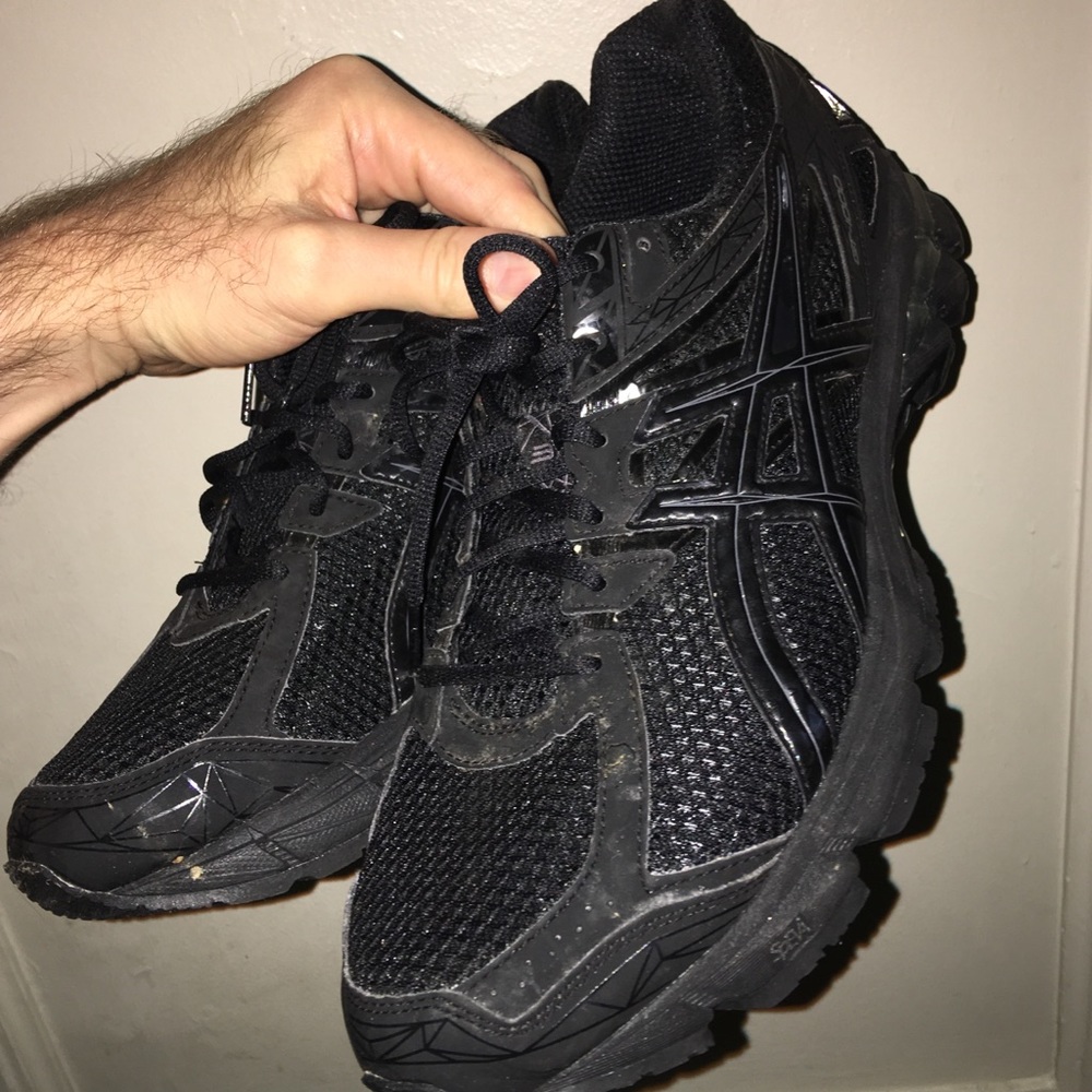 Size 13 shoes from Nike, Asics, Adidas, Timberland - Picture 9 of 12